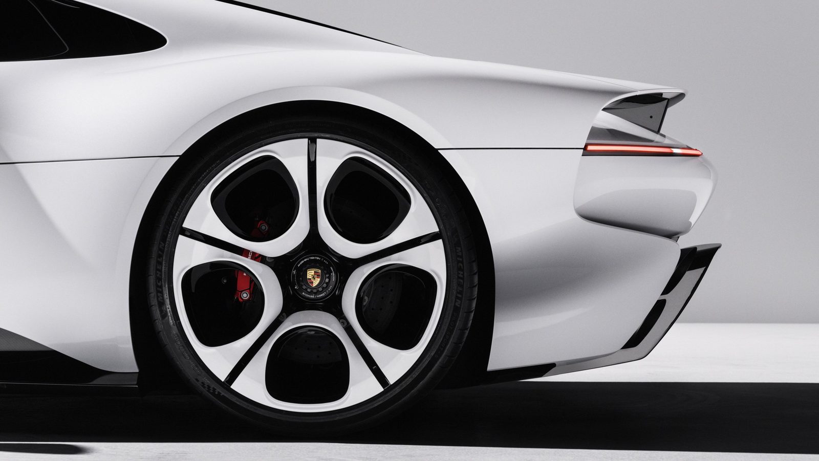 Колесо Porsche Mission S