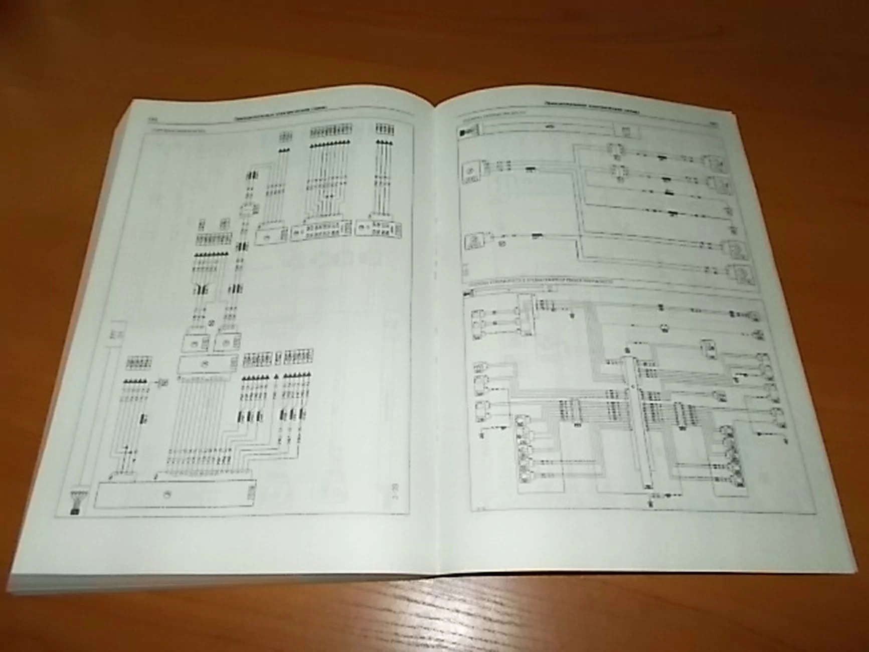 Книга: RENAULT MODUS (б , д) с 2004 г.в. рем., экспл., то | Чижовка