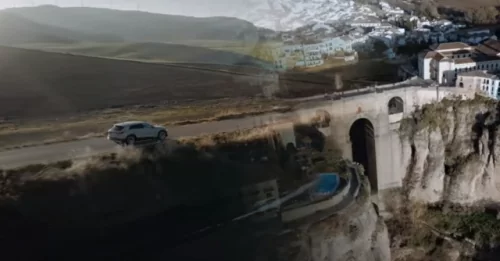 Е-ТРОН ВЗРЫВАЕТ МОЗГ! Так НЕ УМЕЕТ даже ТЕСЛА! Audi ETron 2019