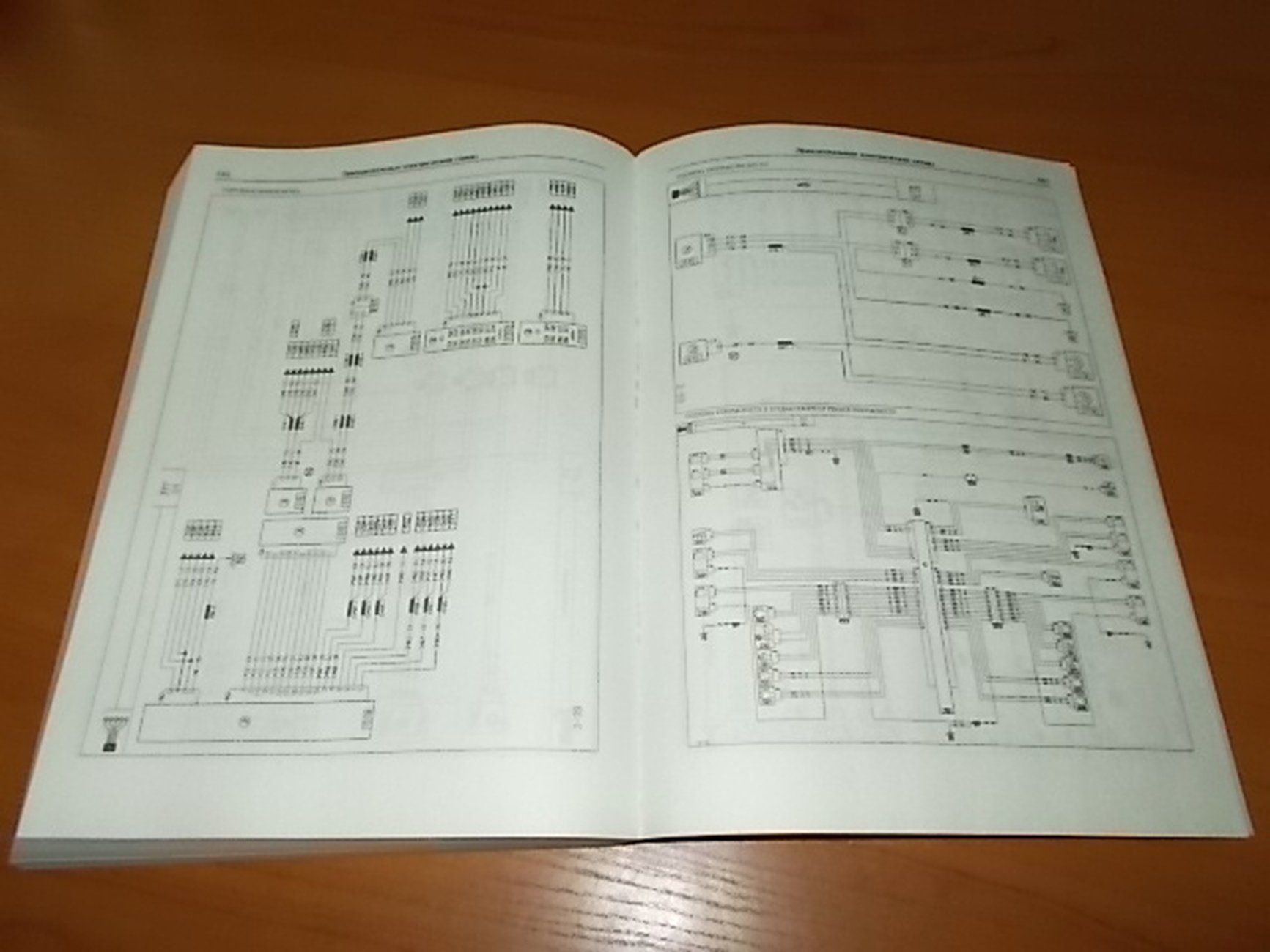 Книга: RENAULT MODUS (б , д) с 2004 г.в. рем., экспл., то | Чижовка